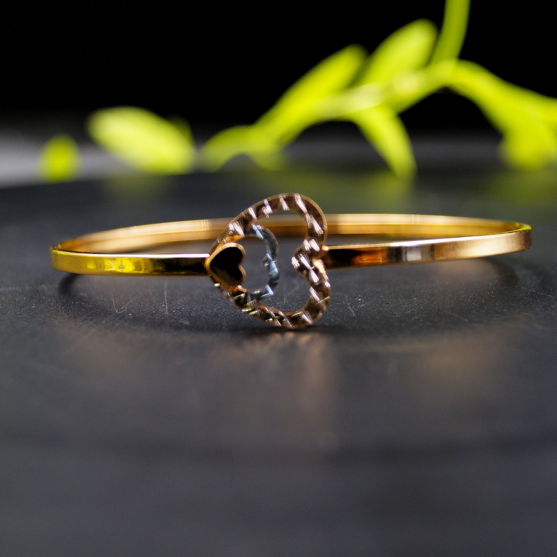 22K Women's Gold Bracelet | Side Profile Heart Design | Romantic Style