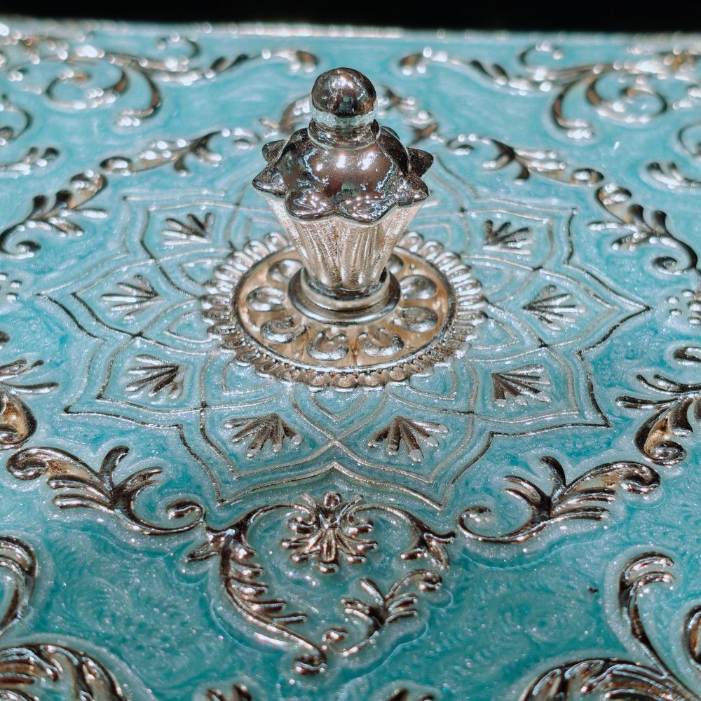 Elegant Silver-Plated Decorative Box