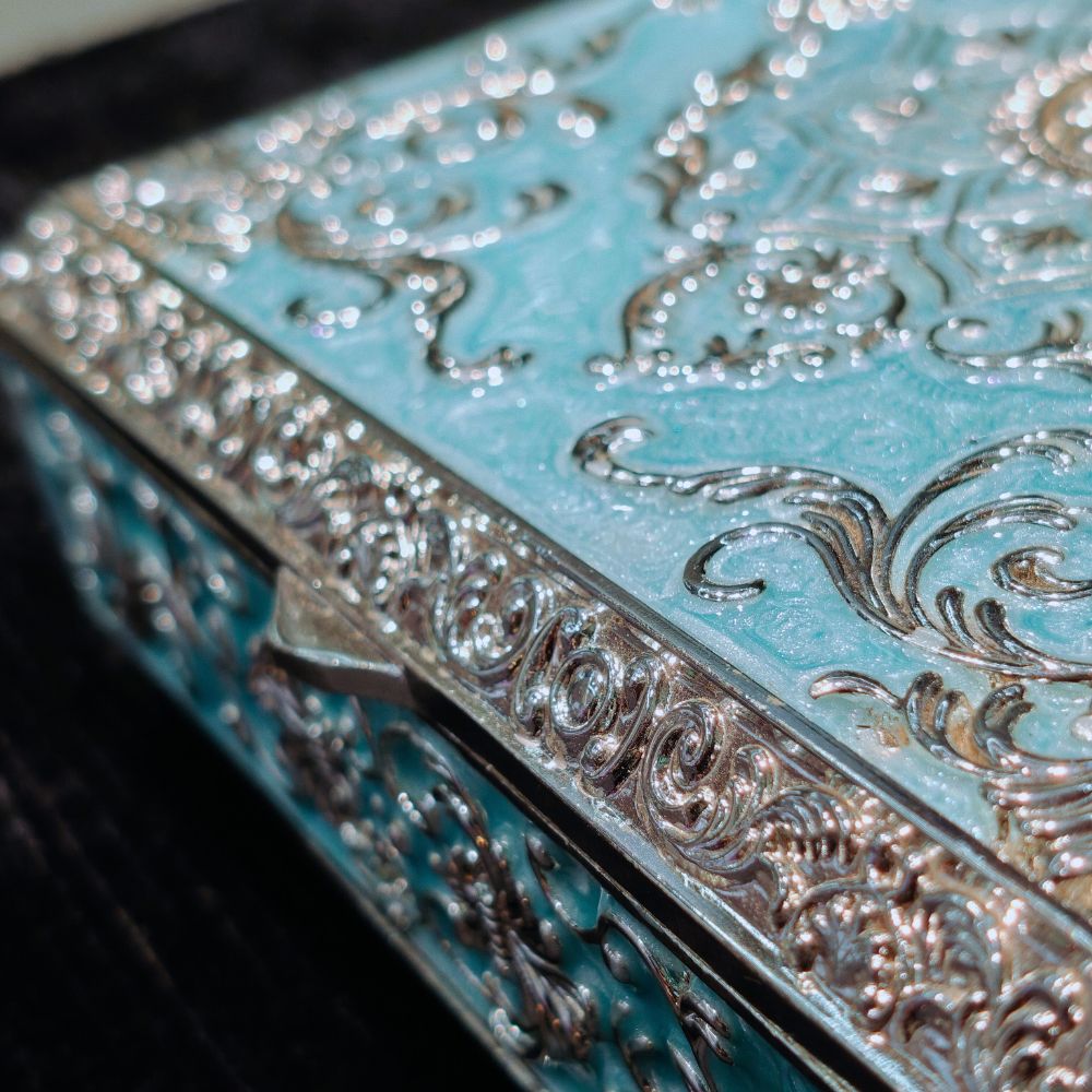 Elegant Silver-Plated Decorative Box